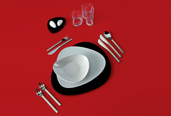 Colombina collection table set by Doriana and Massimiliano Fuksas:alessi Fall/winter 2007